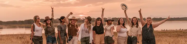 BOOK TOURS, ACTIVITIES & THINGS TO DO!