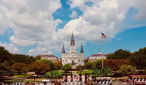 New Orleans French Quarter Walking Tour: Discover Historic Landmarks and Culture